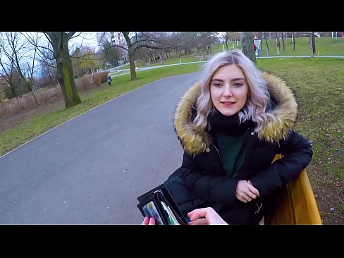 ❤️ Ale i ka ʻume wela a kahi malihini no ke kālā - blowjob ma ka paka na Eva Elfie ❌ Porn video ia makou ☑